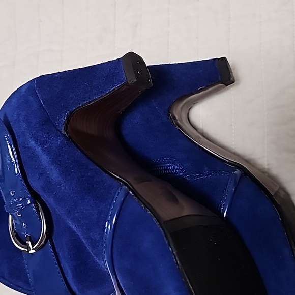 Suede Booties, 9 - Picture 5 of 7